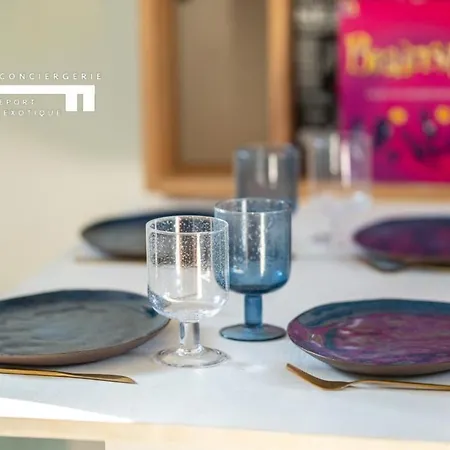 Bateau-hôtel Insolite Péniche Amazonie Canal Du Midi *