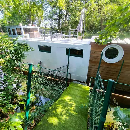 Bateau-hôtel Insolite Péniche Amazonie Canal Du Midi